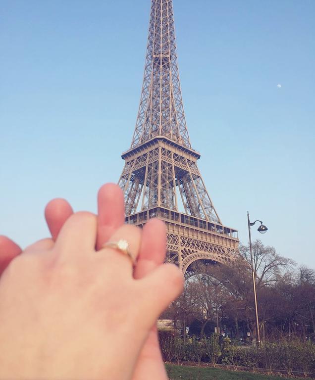 شقة Eiffel Tower Champs De Mars باريس المظهر الخارجي الصورة